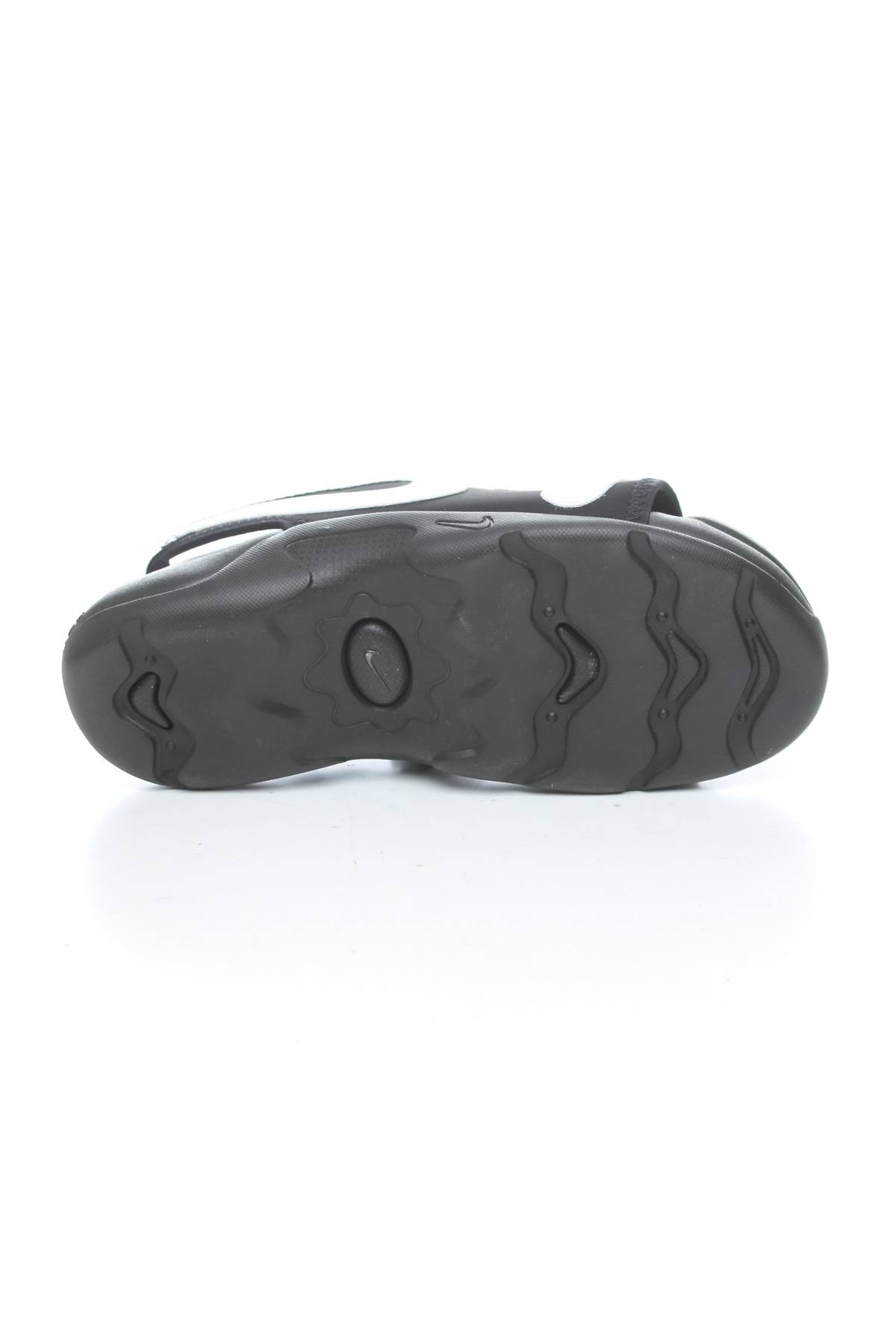 Παιδικά σανδάλια Nike4