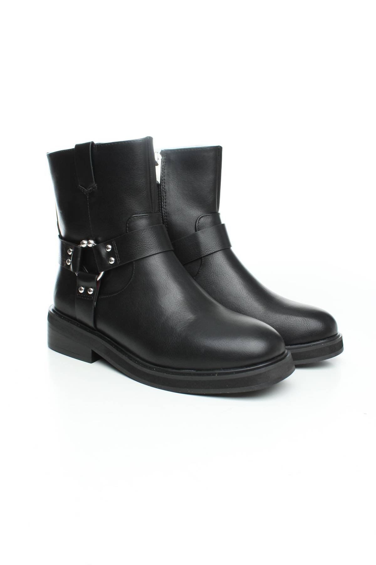 Γυναικεία μποτάκια River Island3