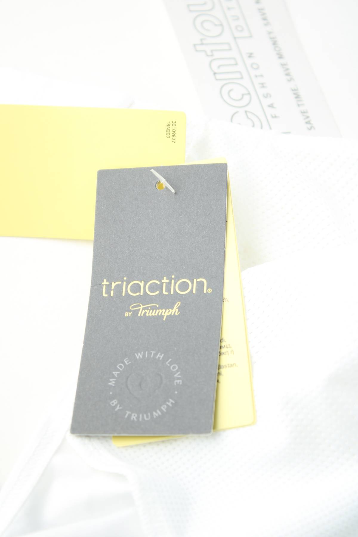 Спортен сутиен Triumph Triaction3