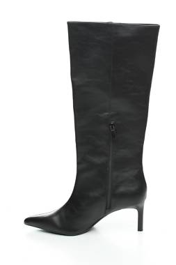 Γυναικείες μπότες Bershka2