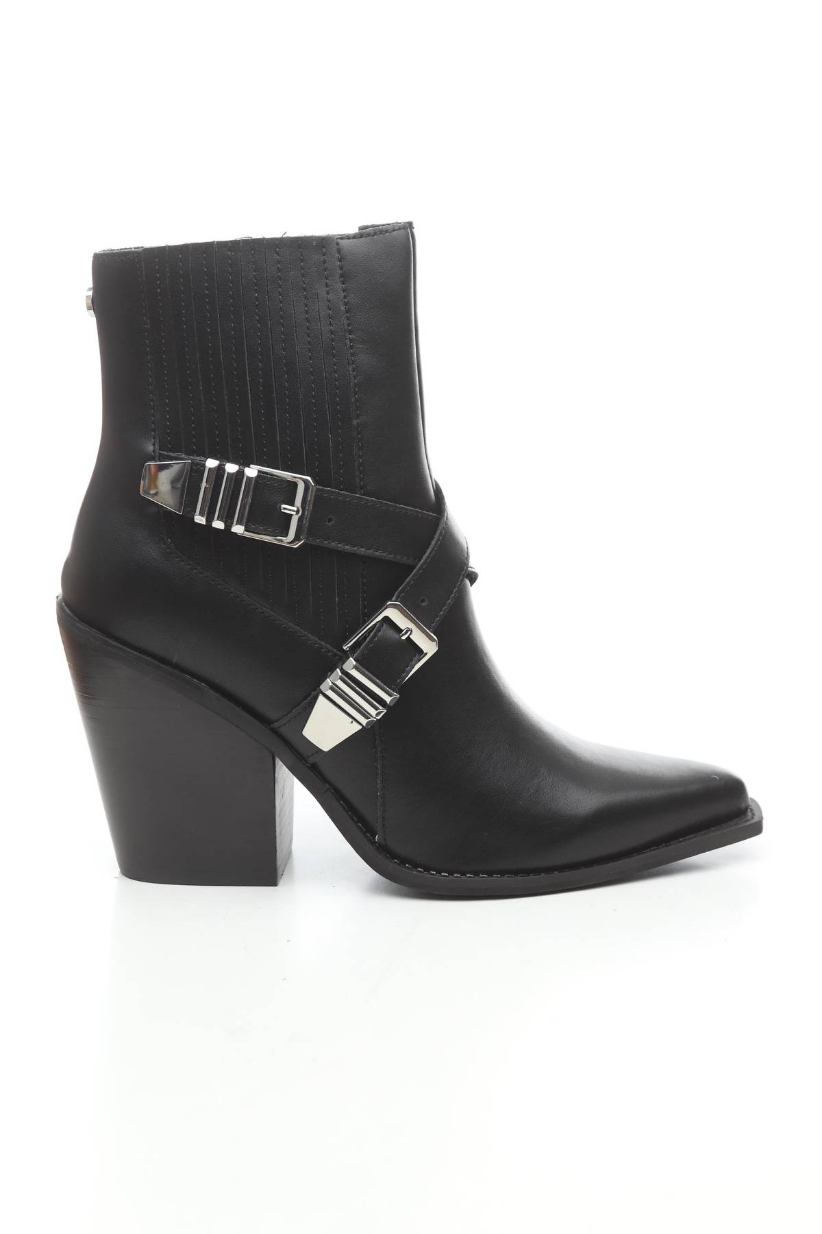 Дамски боти Steve Madden1 - Contour.bg Дамски боти Steve Madden1