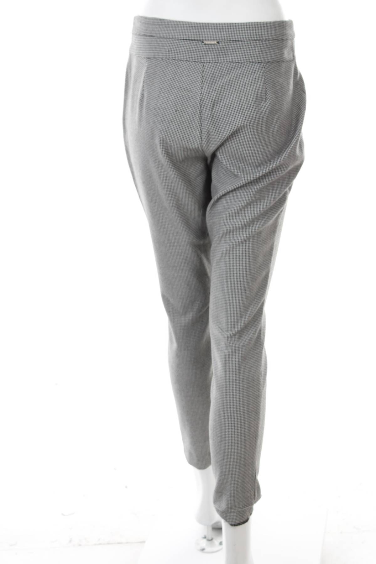 Γυναικείο παντελόνι Guess2