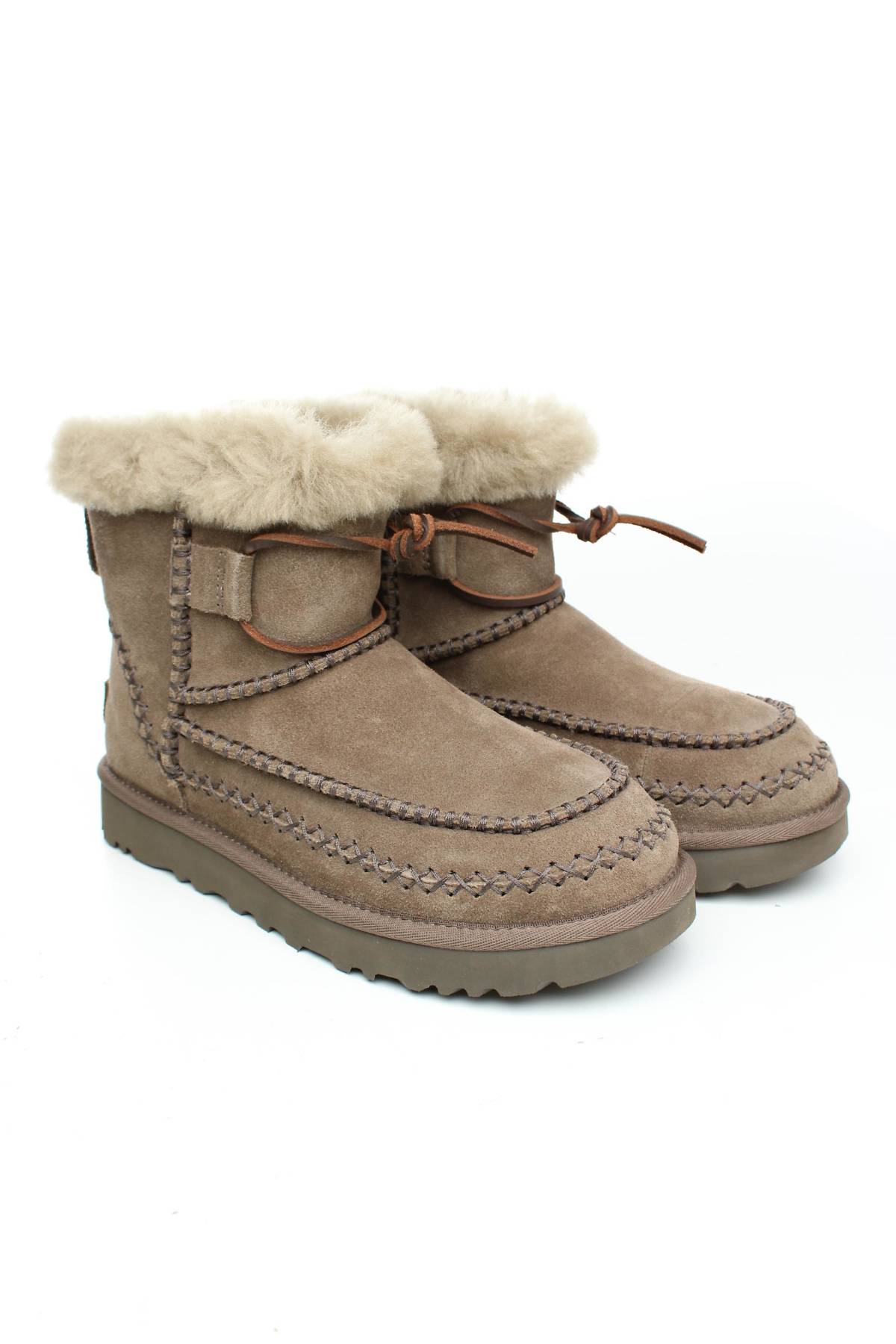 Γυναικεία μποτάκια UGG Australia3