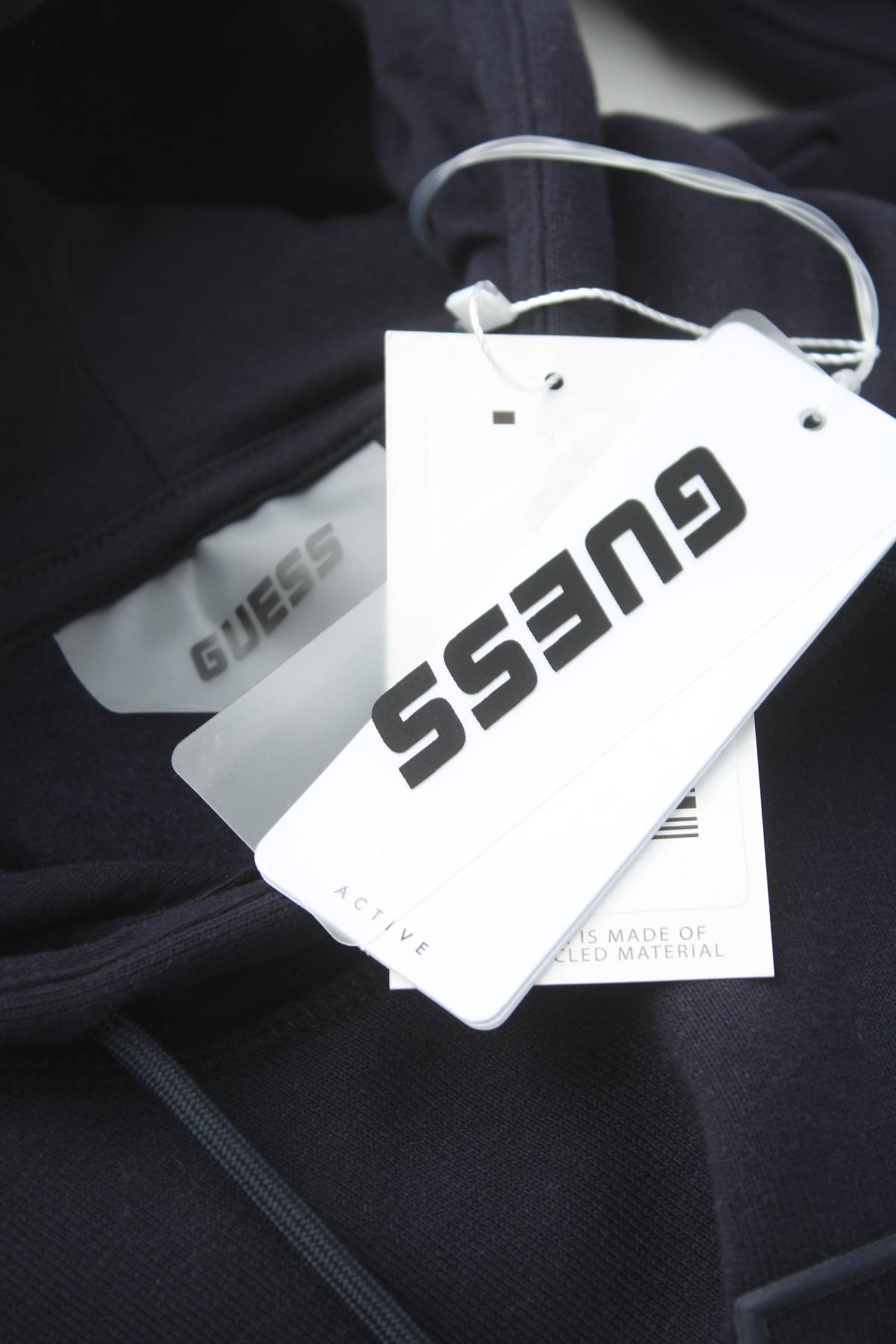 Мъжки суичър Guess3