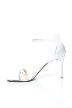 Сандали Betsey Johnson2