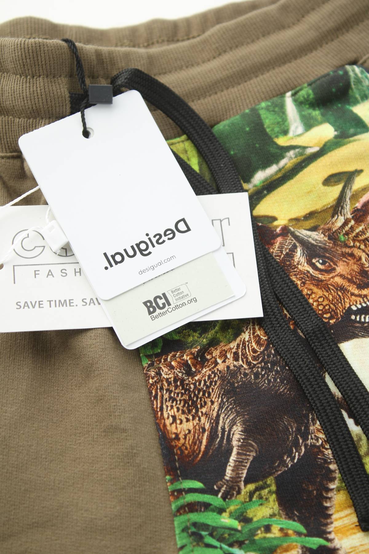 Детски къс панталон Desigual3