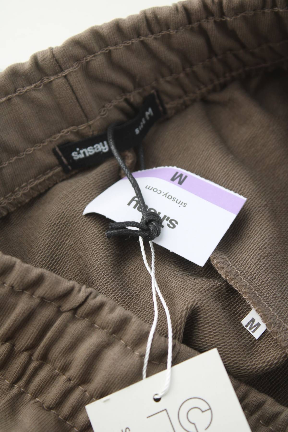 Дамски къс панталон Sinsay3