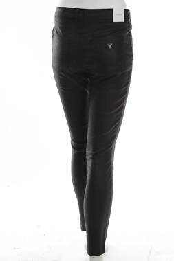 Γυναικείο παντελόνι Guess2