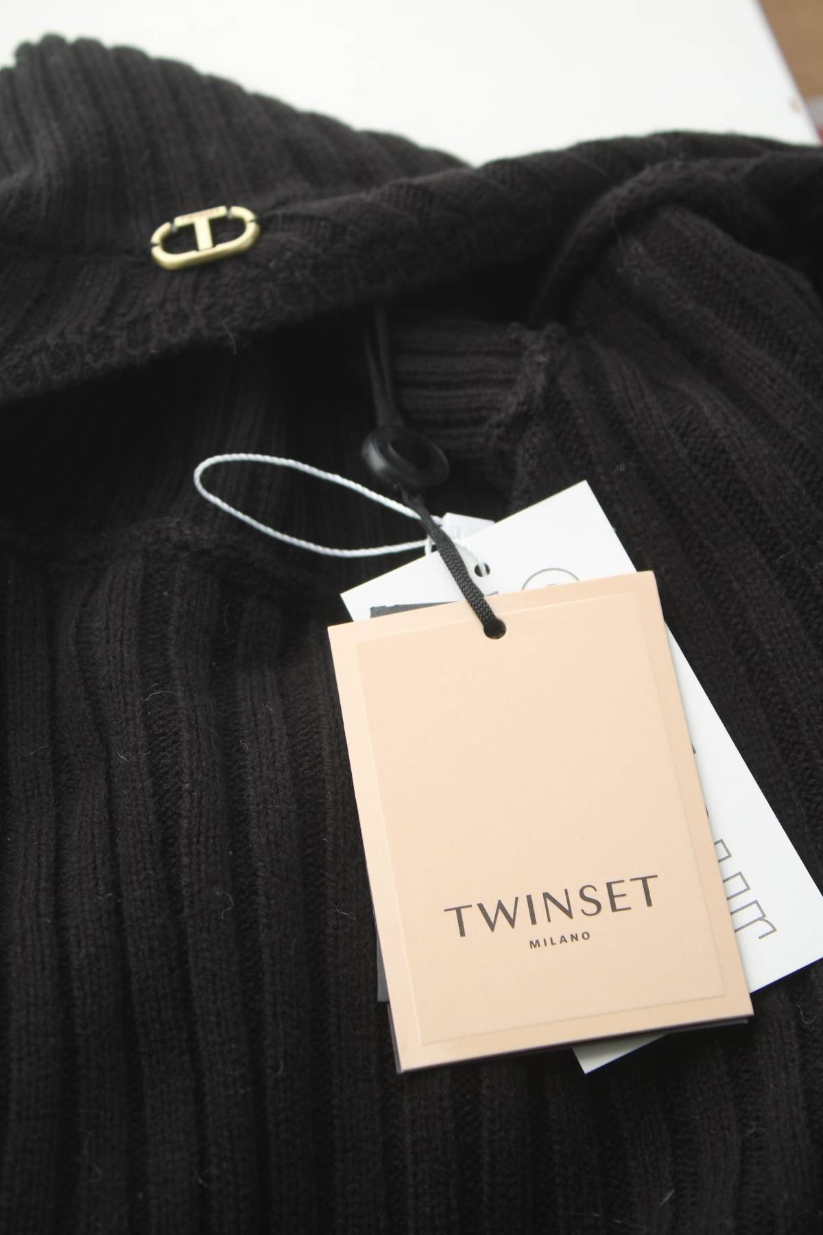 Дамски пуловер Twinset3