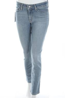 Γυναικεία τζιν Levi's1