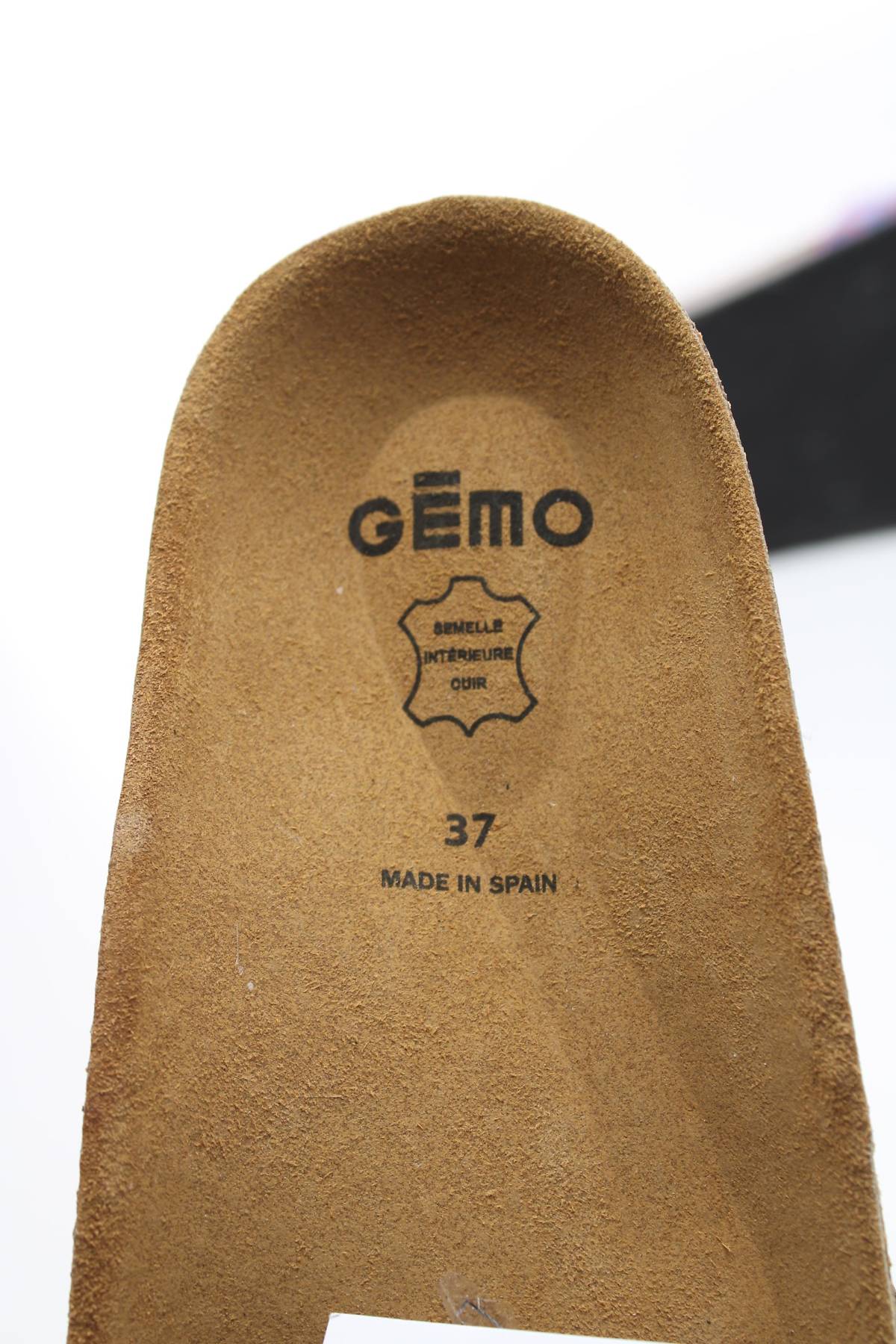 Чехли Gemo5 - Contour.bg Чехли Gemo5