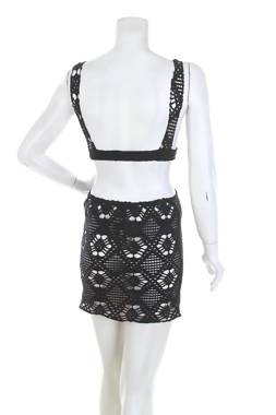 Рокля Boohoo2