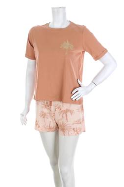 Дамска пижама Sinsay1