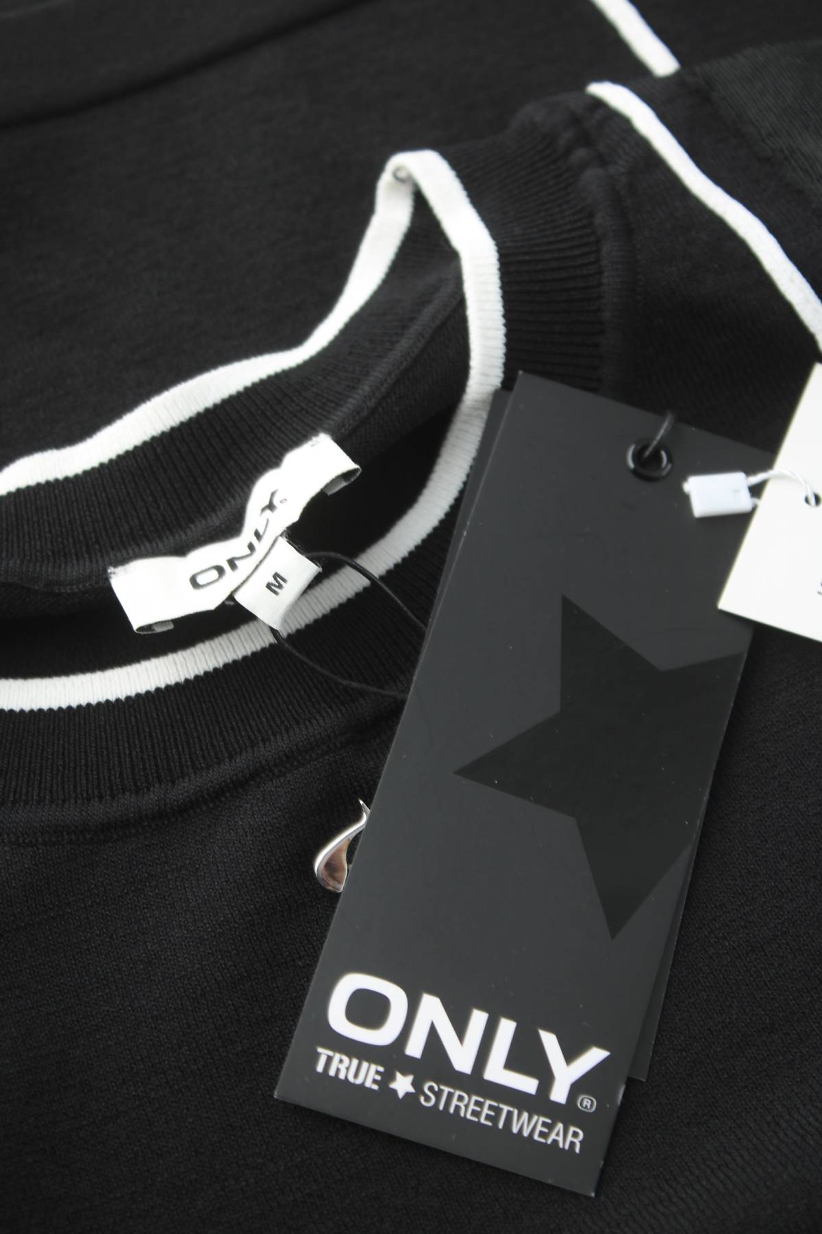 Γυναικείο πουλόβερ Only3 - Contourshop.gr Γυναικείο πουλόβερ Only3