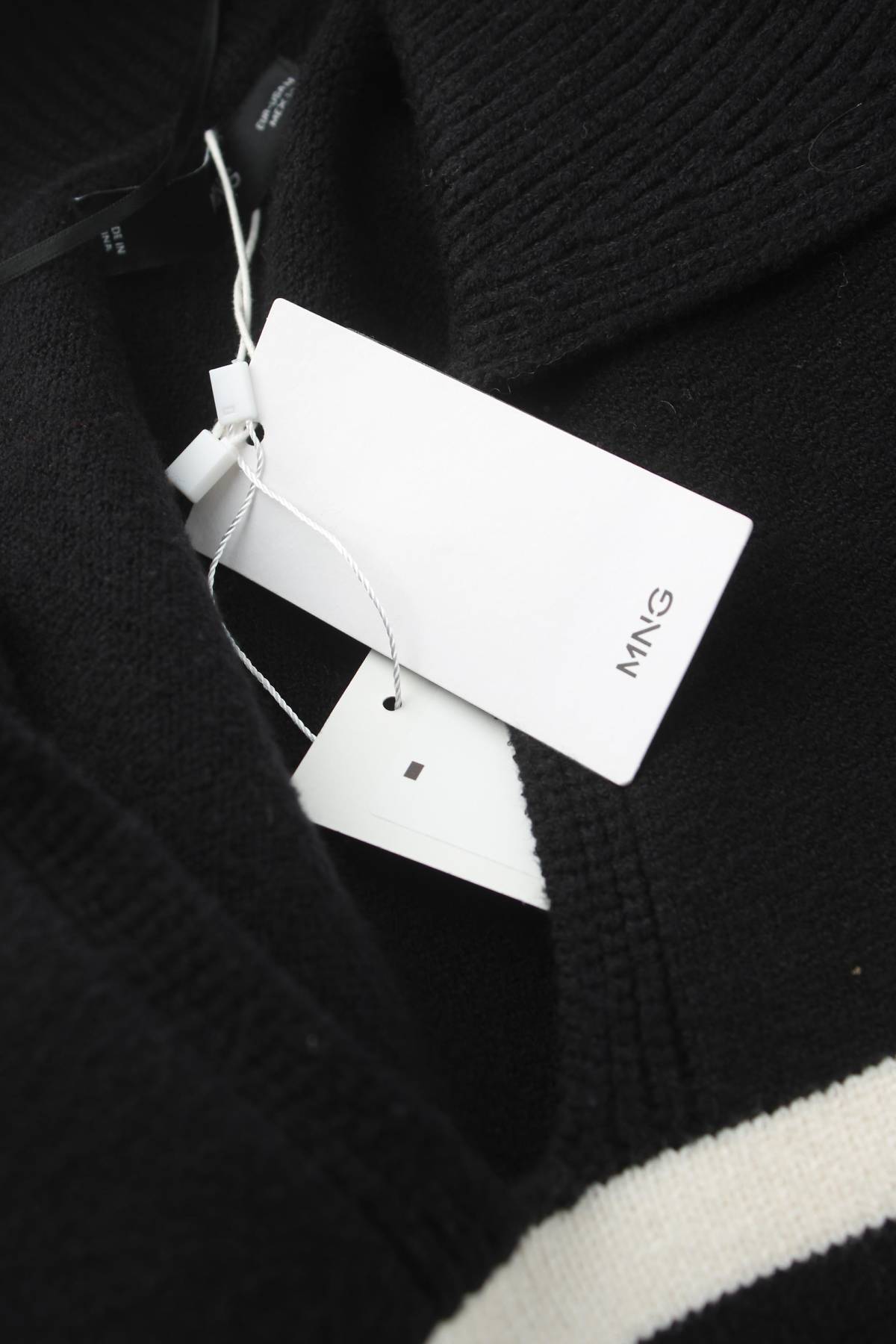 Дамски пуловер Mango3