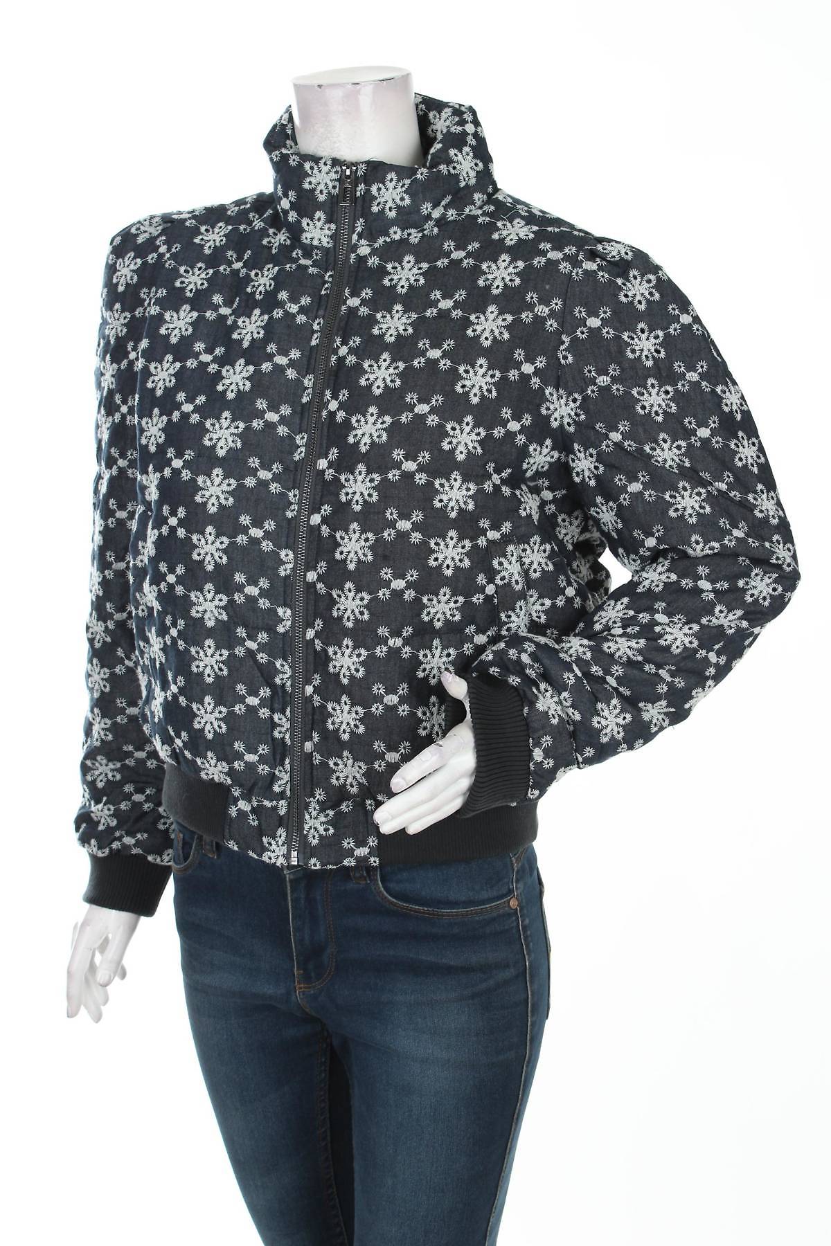 Дамско яке Desigual1