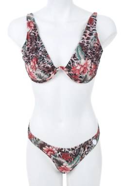 Бански костюм Hunkemoller1