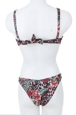 Бански костюм Hunkemoller2