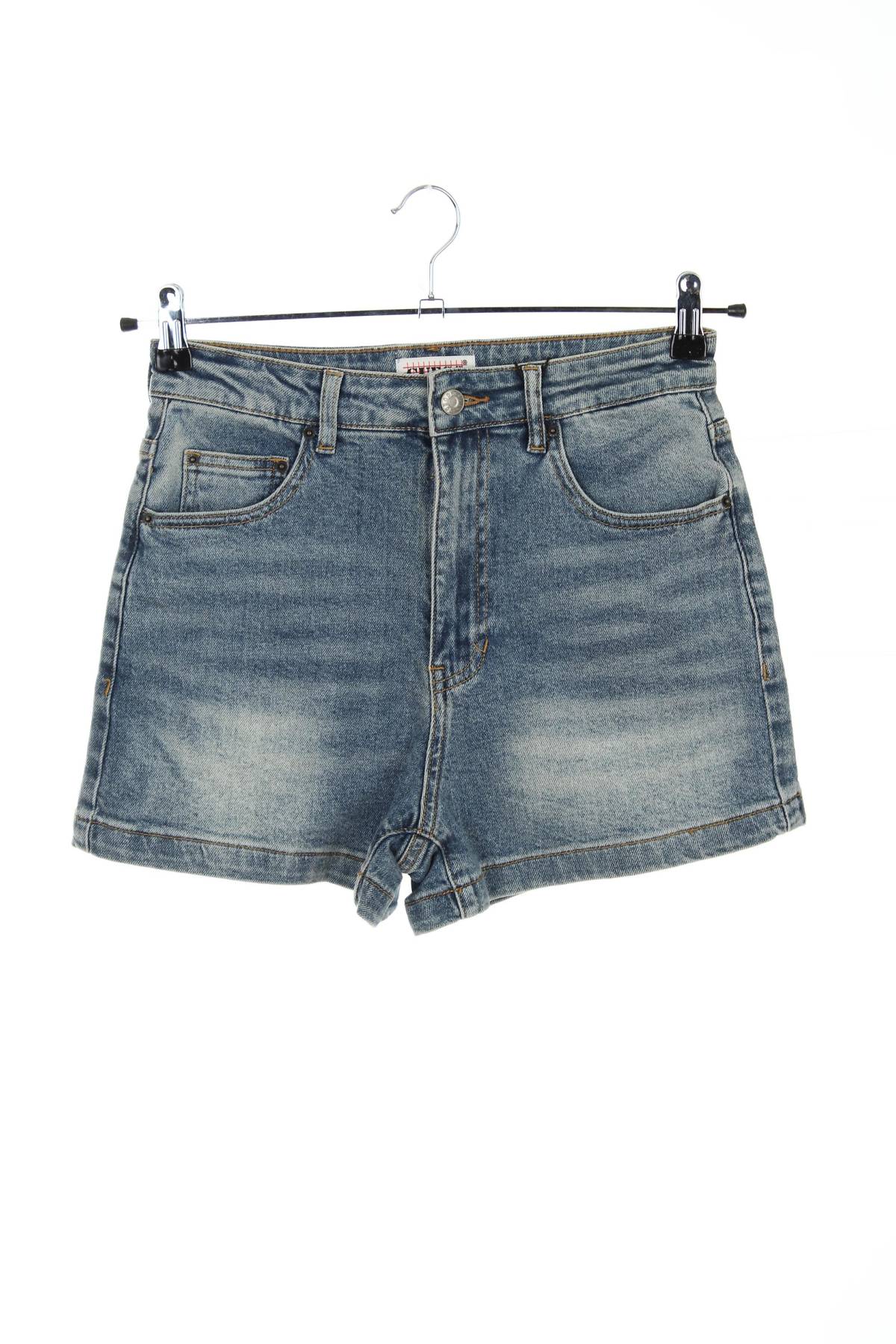 Дамски къси дънки Guess1