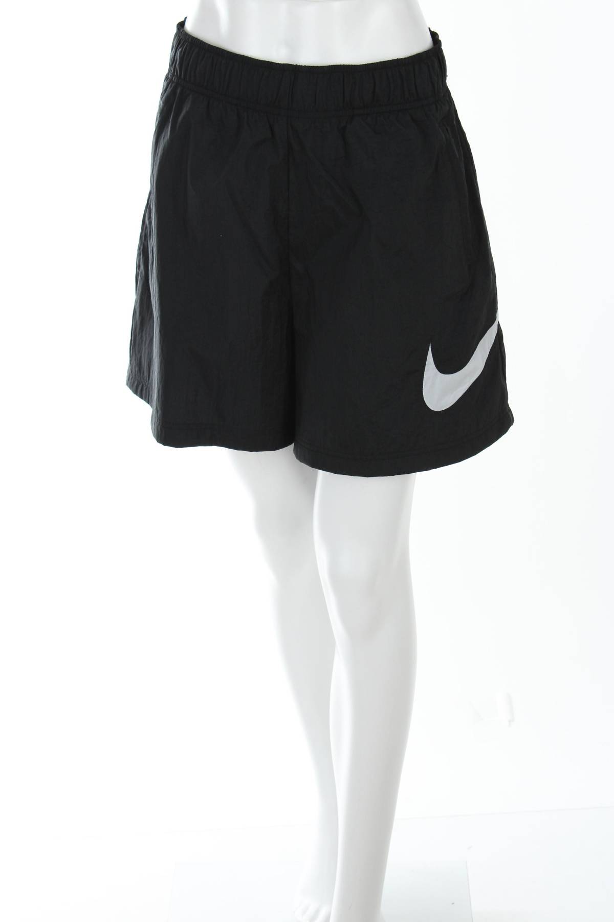 Дамски шорти Nike1