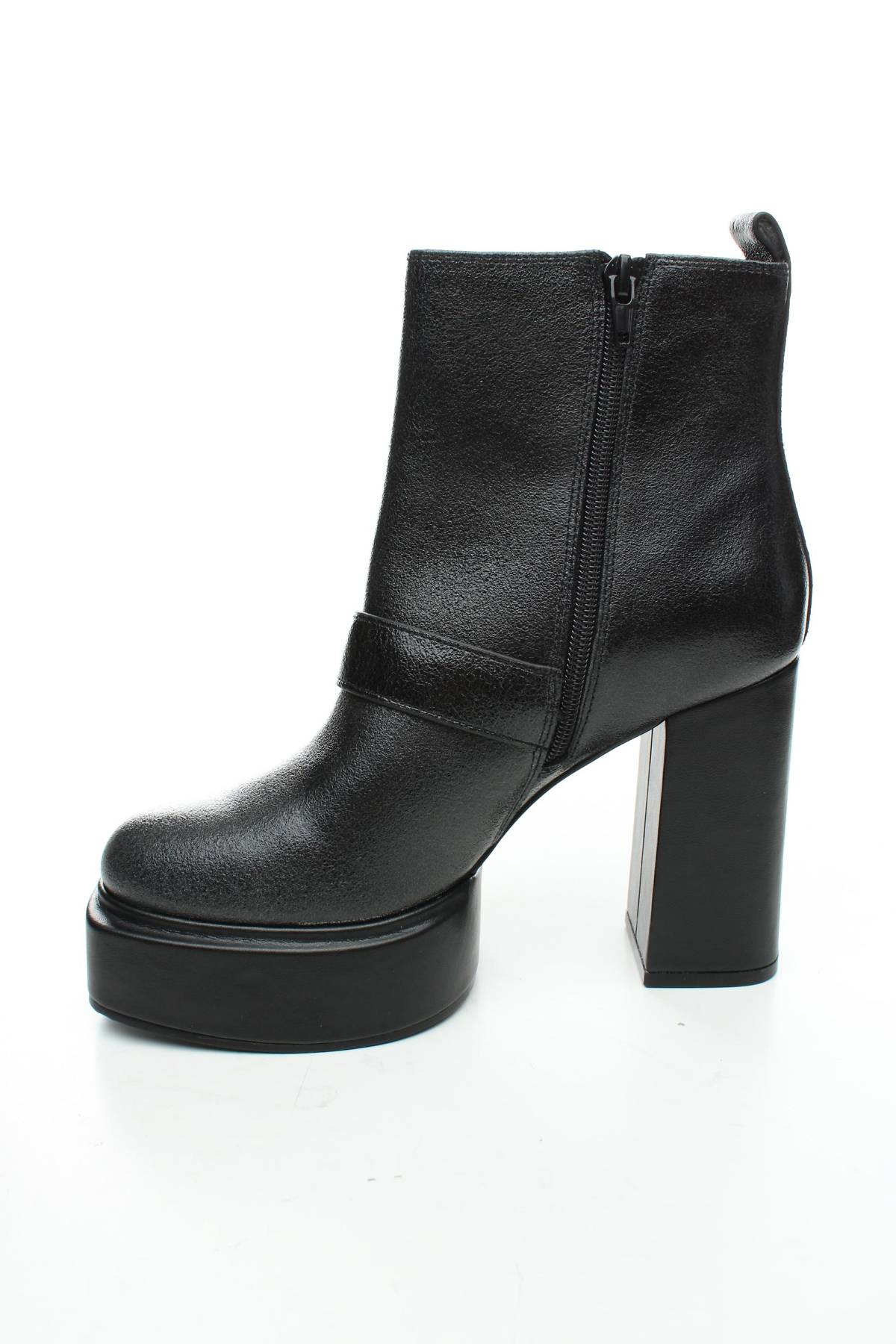 Дамски боти Pinko2