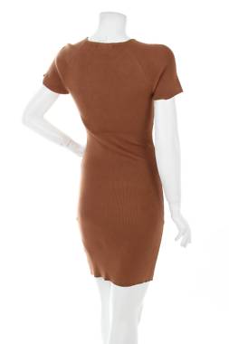 Φορέματα Guess2