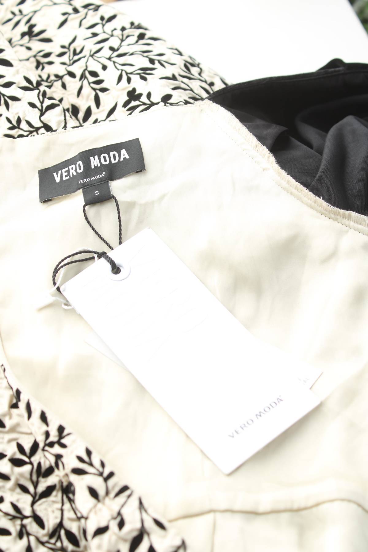 Φορέματα Vero Moda3