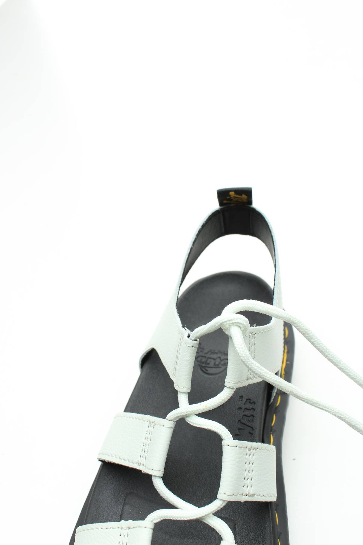 Сандали Dr. Martens5