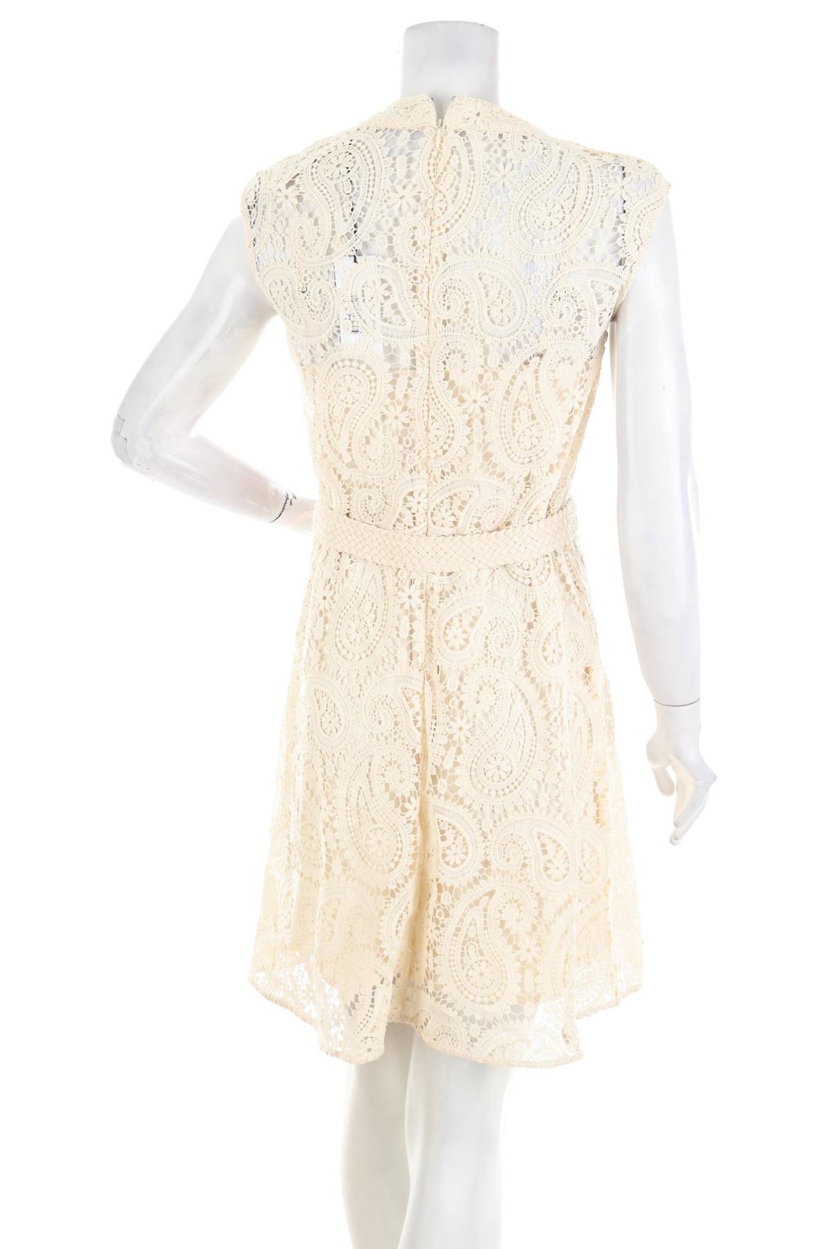 Φορέματα Guess2