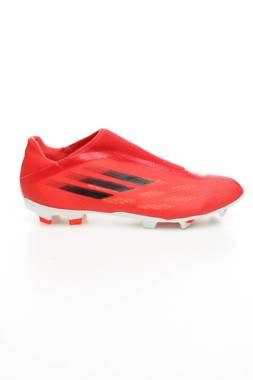 Футболни обувки Adidas1