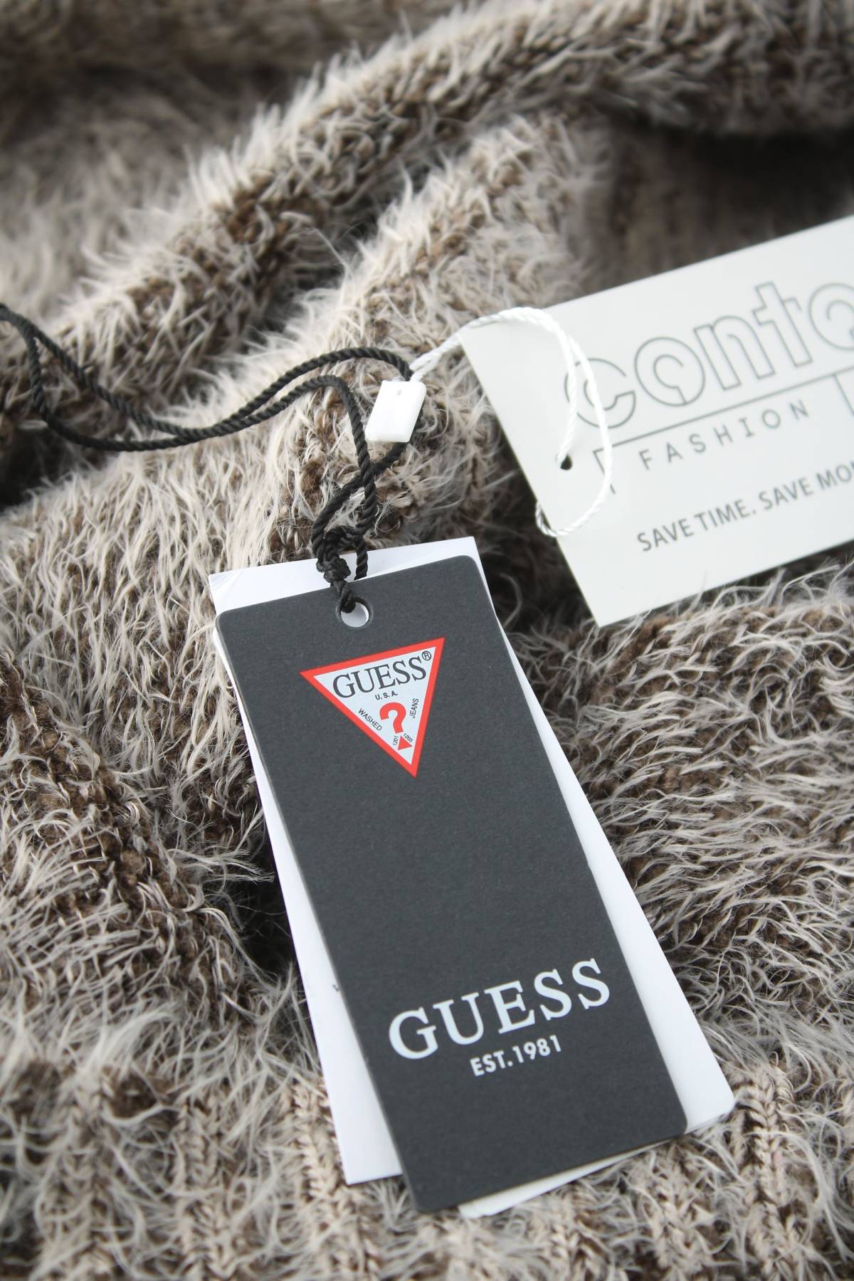 Дамски пуловер Guess3