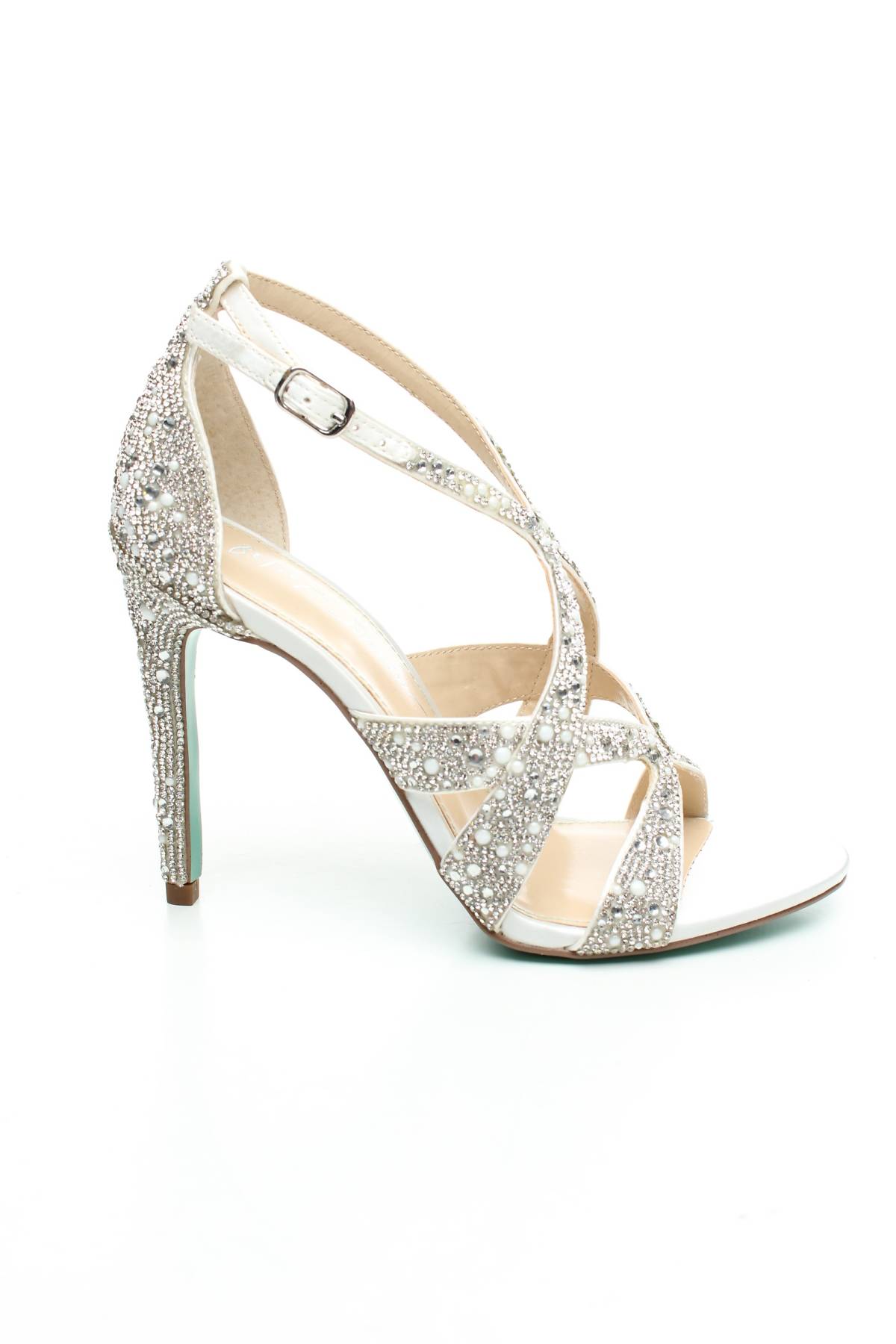 Сандали Betsey Johnson1