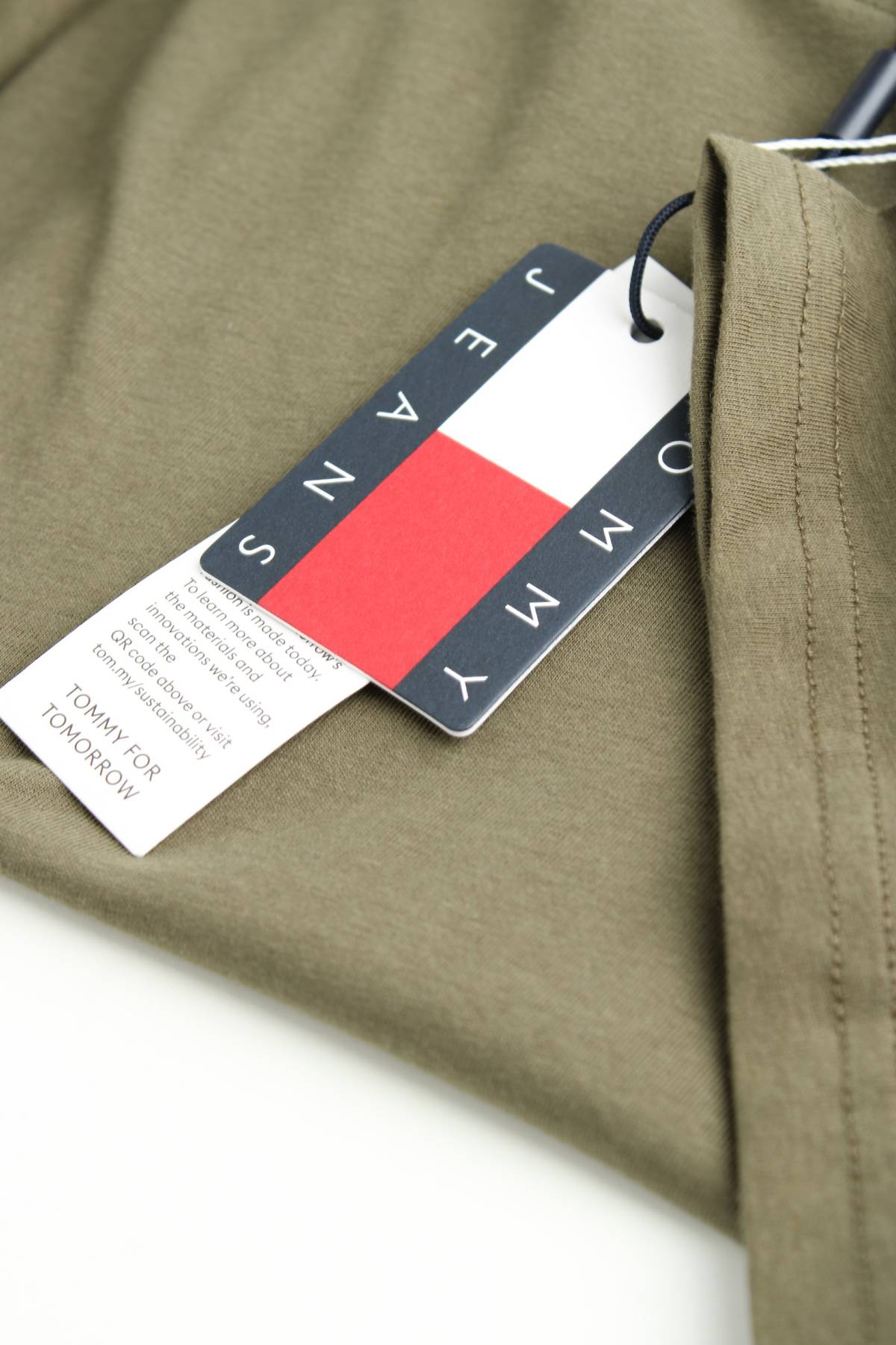 Мъжка тениска Tommy Jeans3