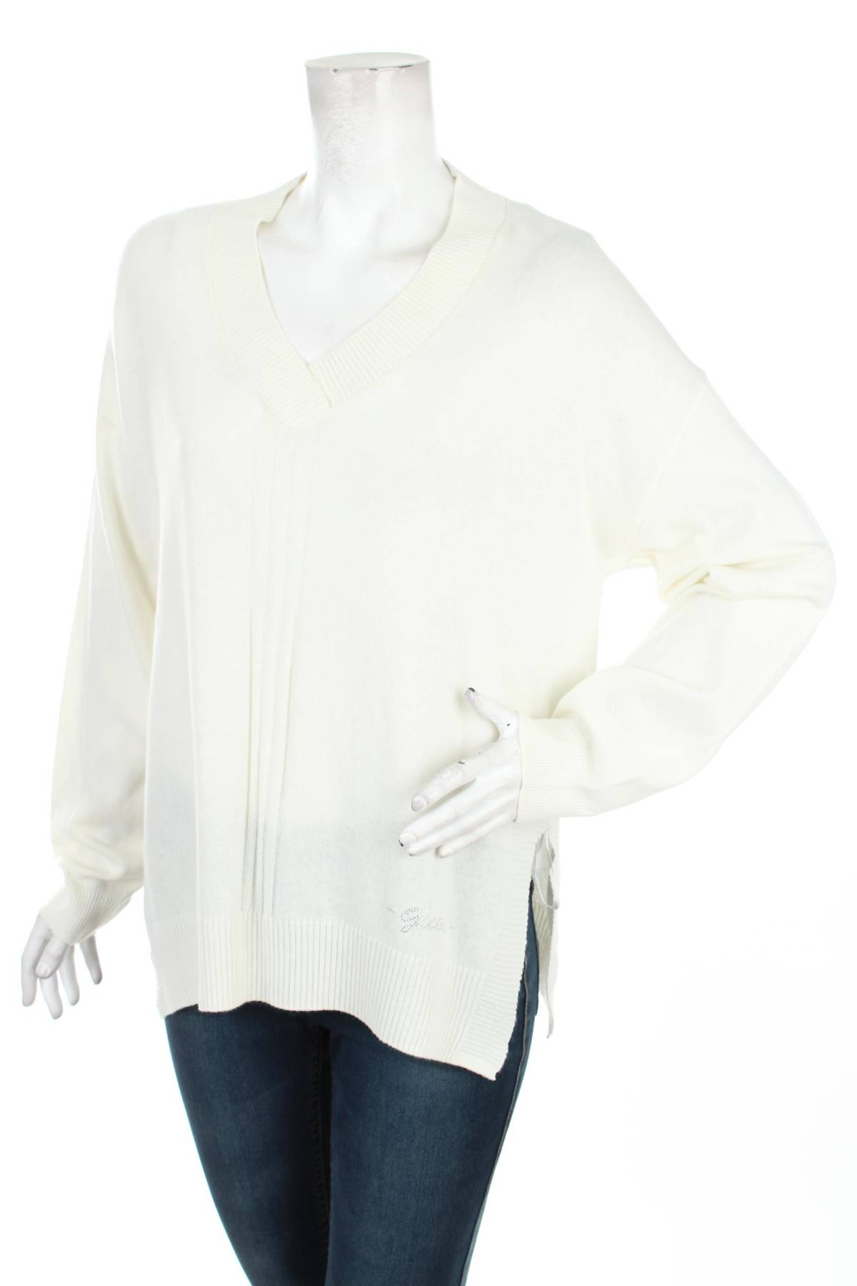 Дамски пуловер Guess1