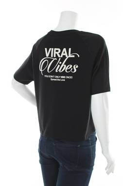 Дамска спортна тениска Viral Vibes2