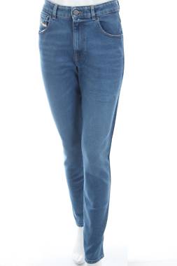 Γυναικεία τζιν Diesel1