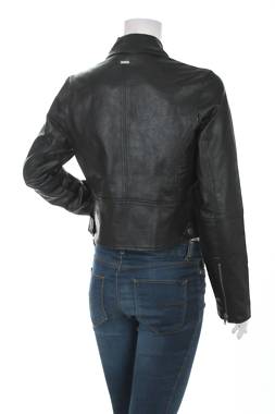 Дамско кожено яке Pepe Jeans2