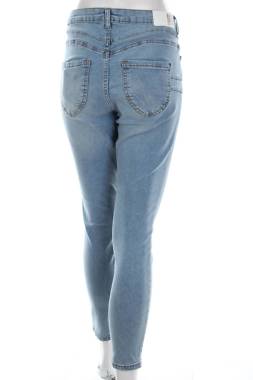 Γυναικεία τζιν Mohito2 - Contourshop.gr Γυναικεία τζιν Mohito2