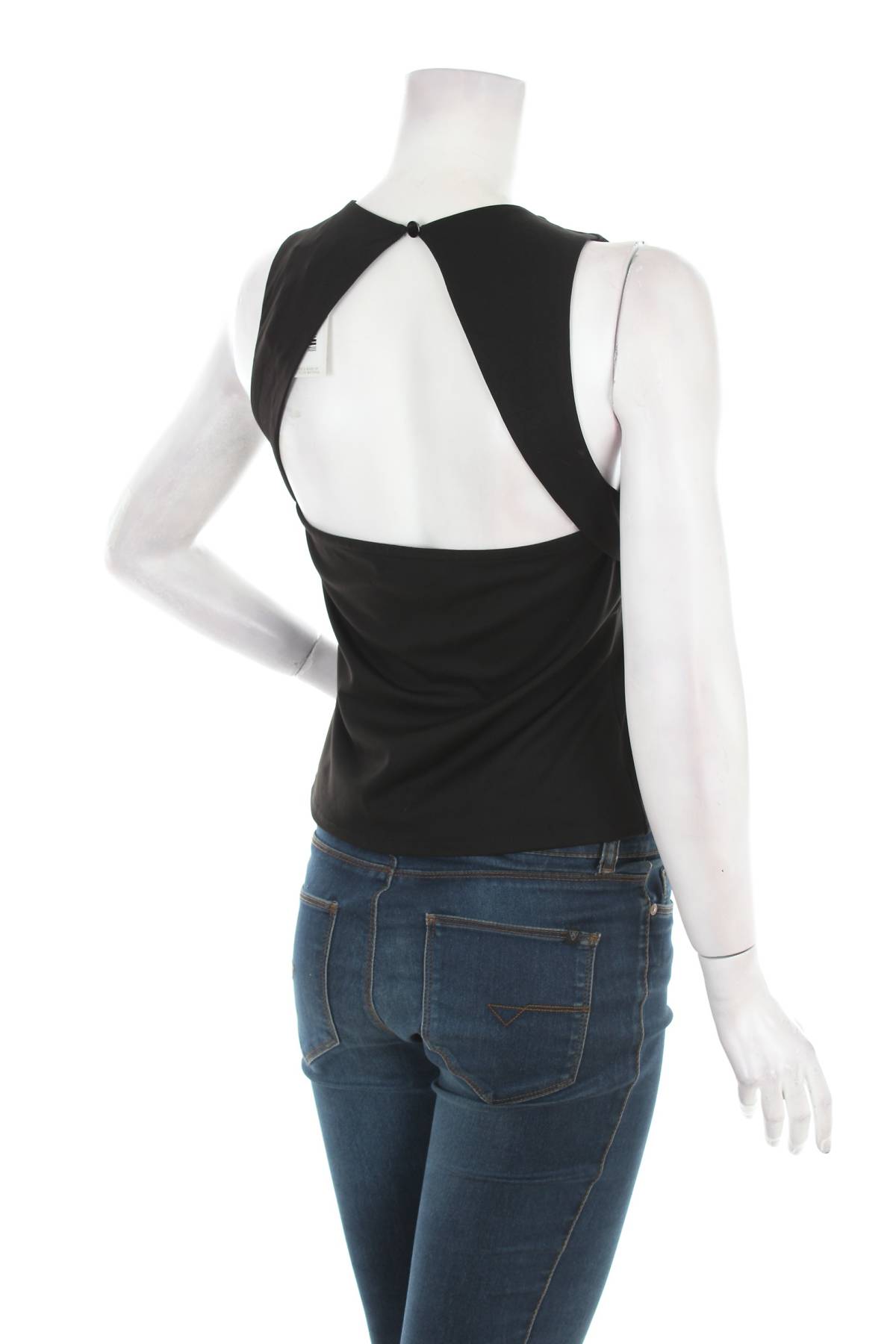 Γυναικείο αμάνικο Guess2