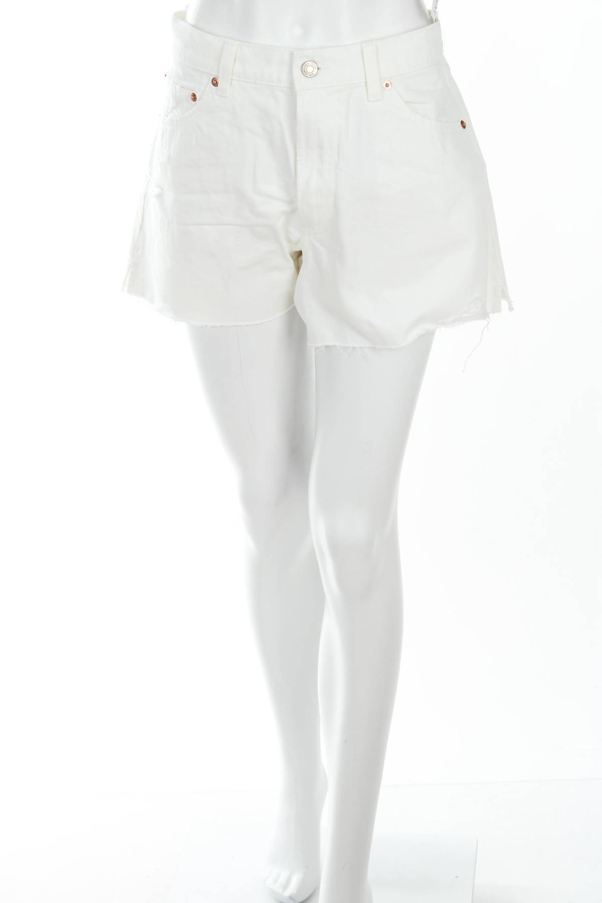 Дамски къси дънки Gap1