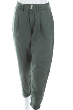 Γυναικείο παντελόνι Pepe Jeans1