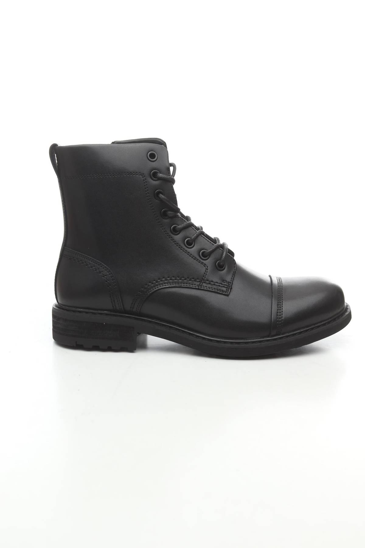 Мъжки обувки Steve Madden1