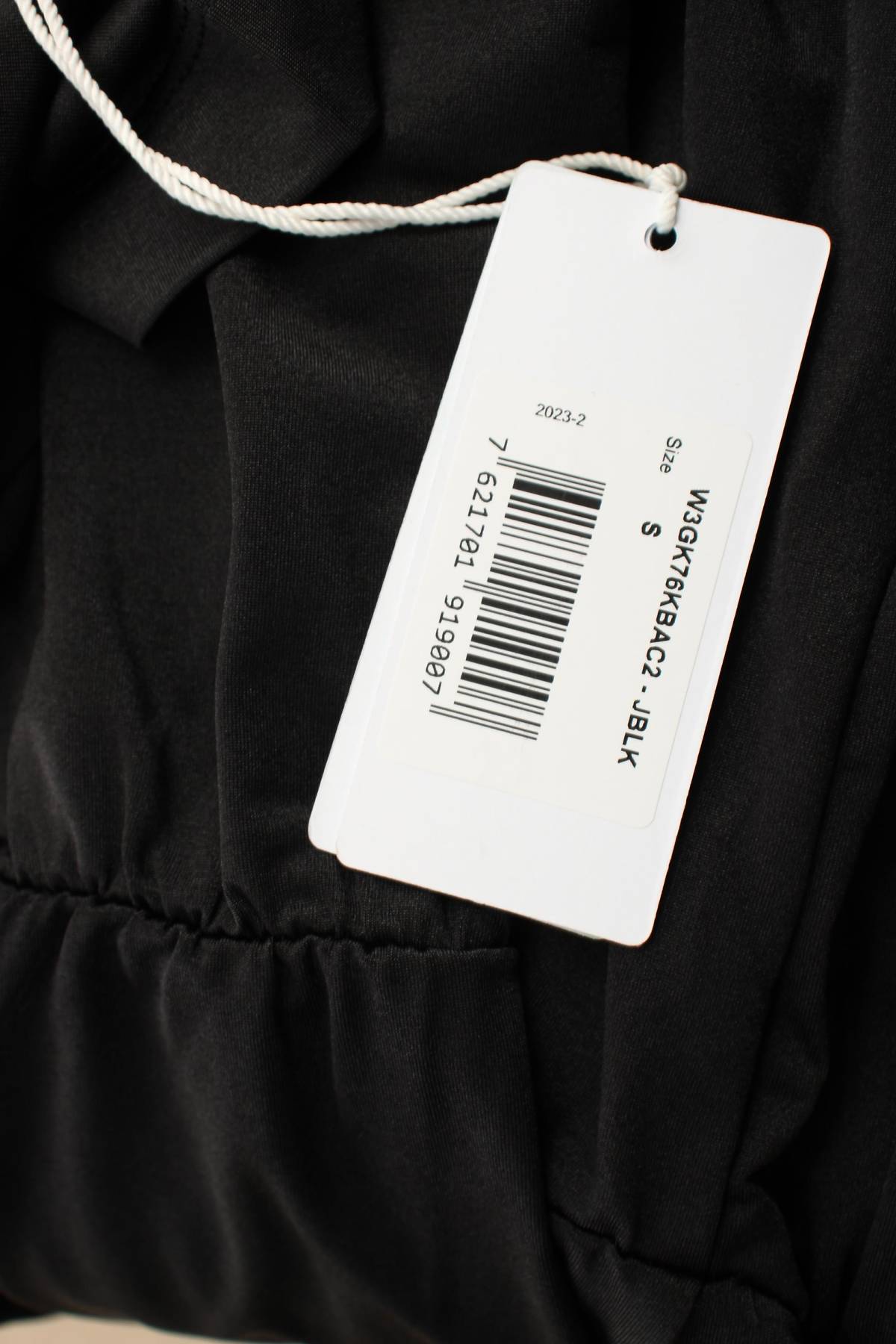 Φορέματα Guess3