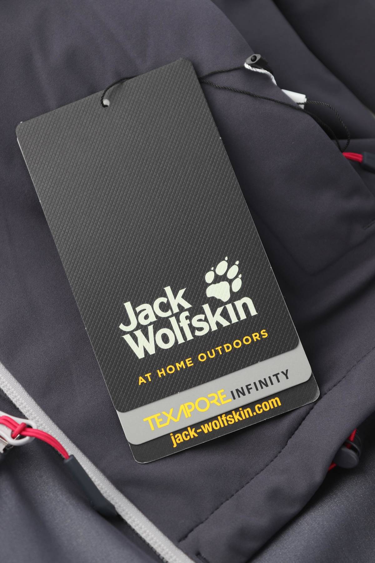 Γυναικείο αθλητικό μπουφάν Jack Wolfskin4 - Contourshop.gr Γυναικείο αθλητικό μπουφάν Jack Wolfskin4