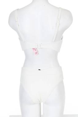 Бански костюм Hunkemoller2