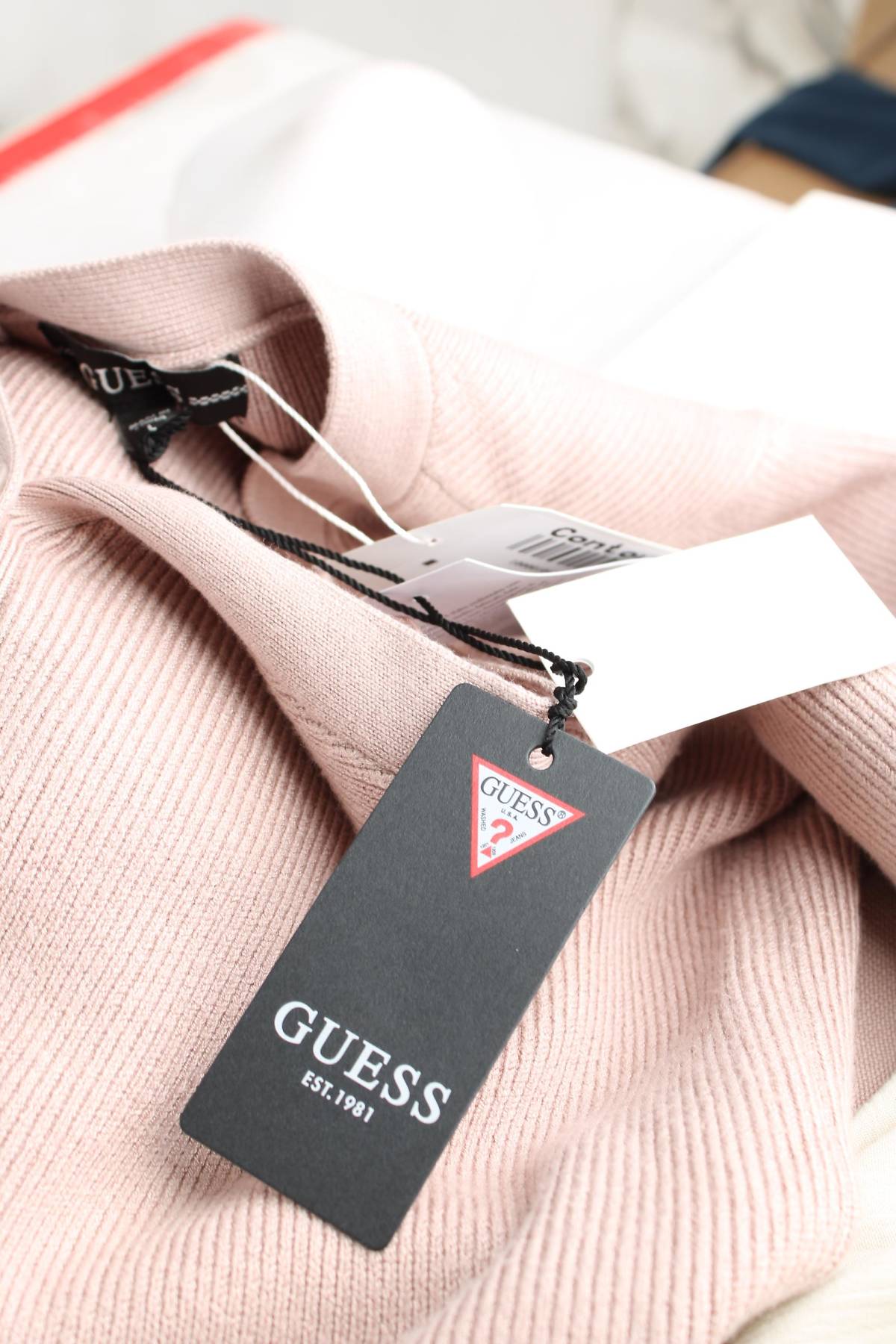 Φορέματα Guess3