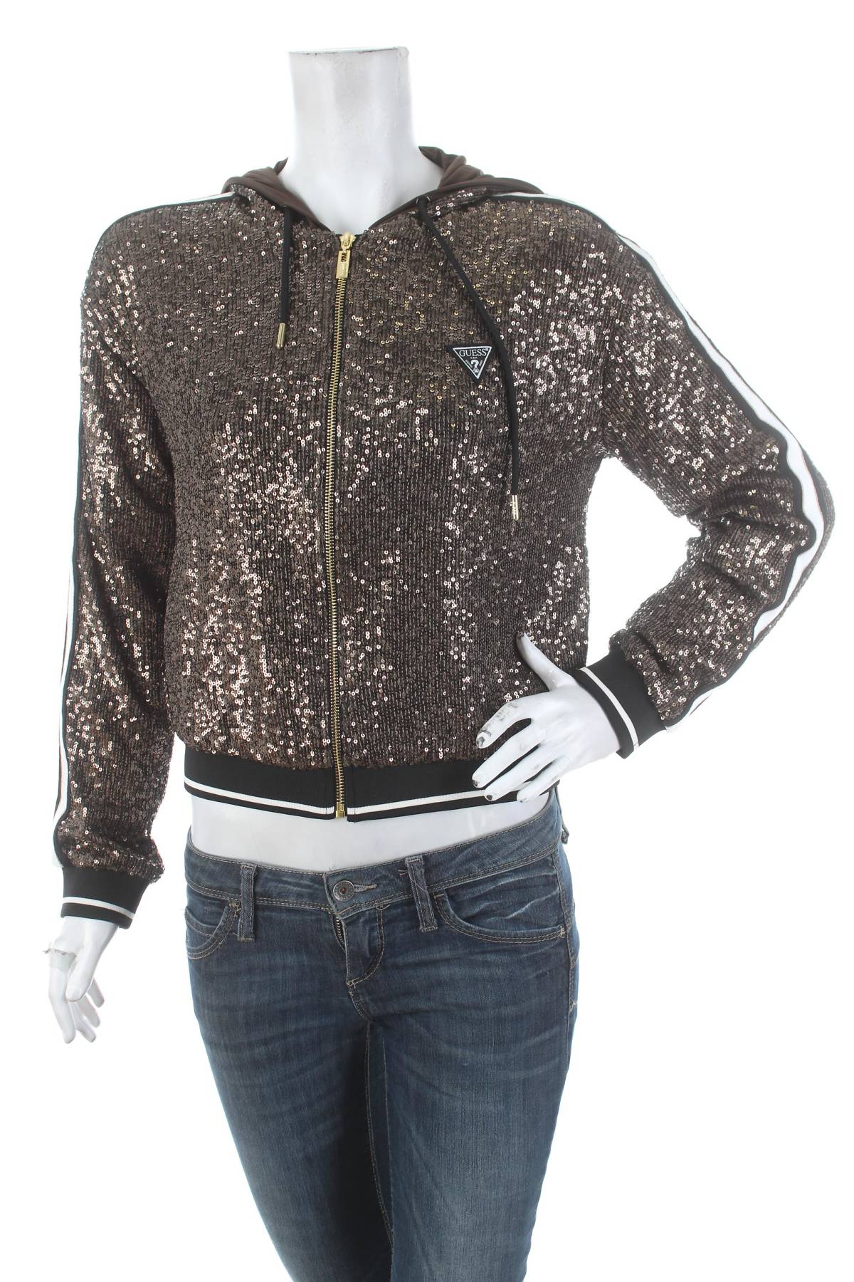 Дамско яке Guess1