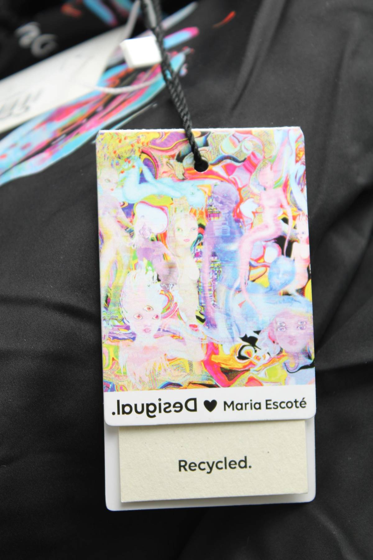 Дамско яке Desigual x Maria Escote4