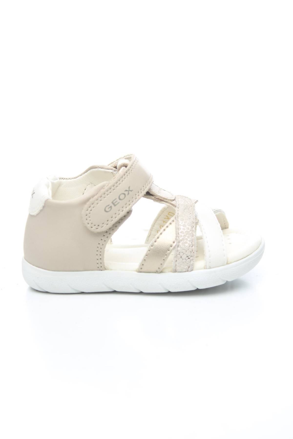 Детски сандали Geox1
