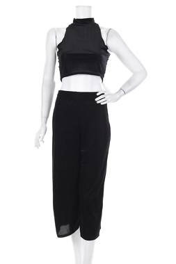 Дамски костюм Boohoo1 - Contour.bg Дамски костюм Boohoo1